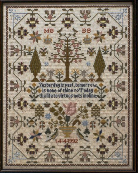 Maria Short Sampler