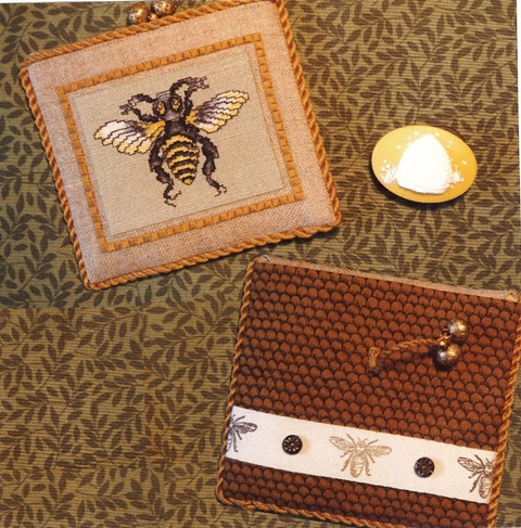 Bee Two-Pocket Pouch